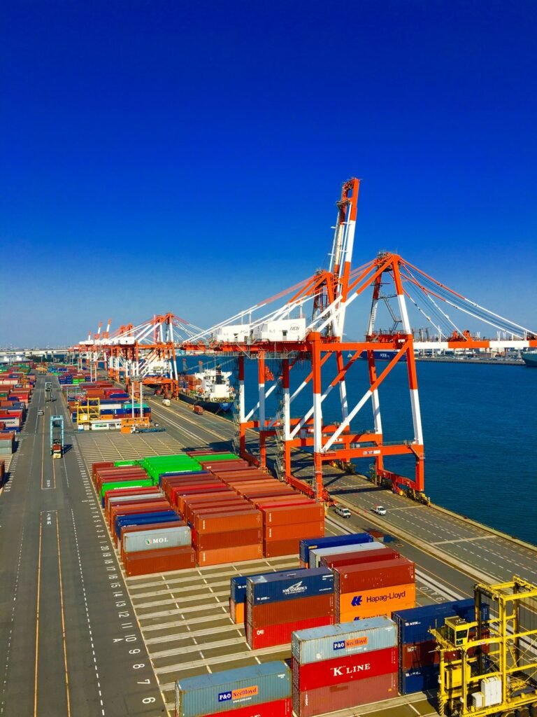 who we are des logistics